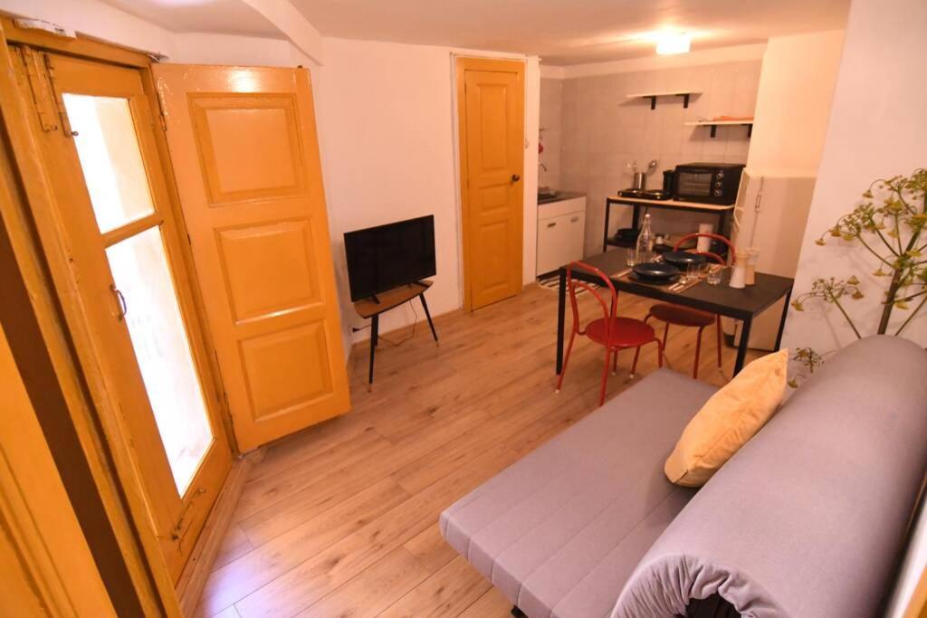 The Yellow House Катанія Екстер'єр фото